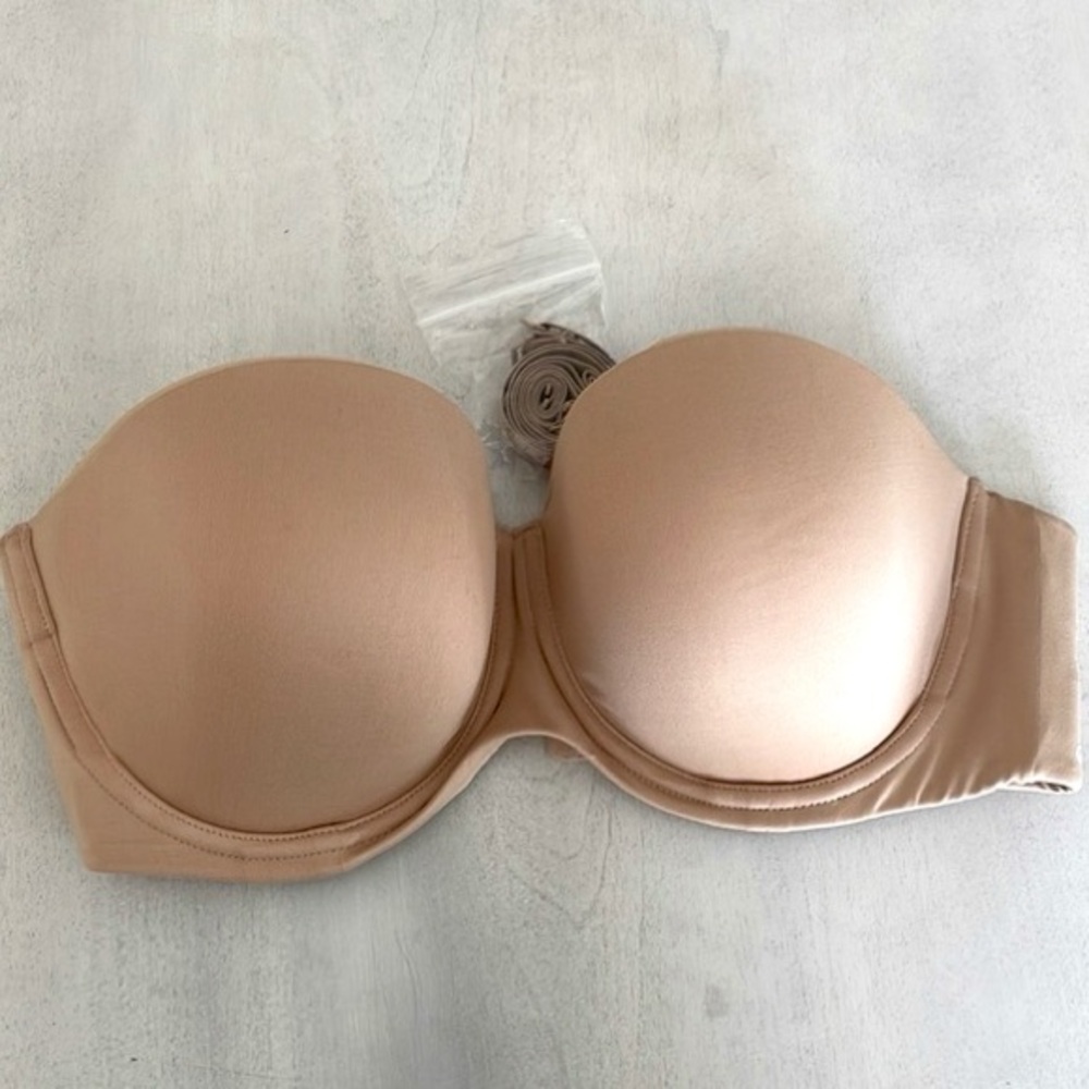 NWT Calvin Klein Strapless Bra.